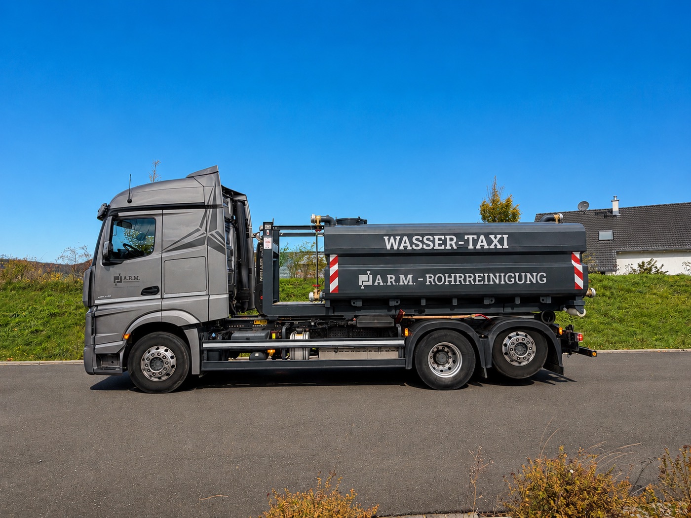 Wasser-Taxi Felix - mobile Wasserversorgung mit 15 m&sup3;